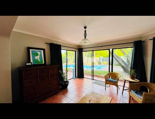 4 BEDROOM HOUSE FOR SALE IN ST FRANCIS BAY